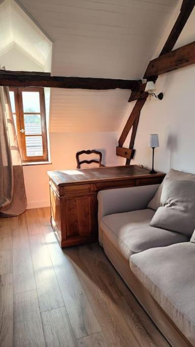 Maison Familiale La Vernelle Luaran gambar